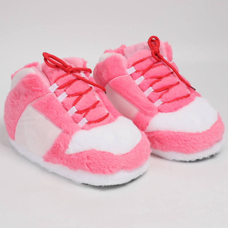 Warme pluche sneakerpantoffels - Sneaker Care Set recensie en prijs